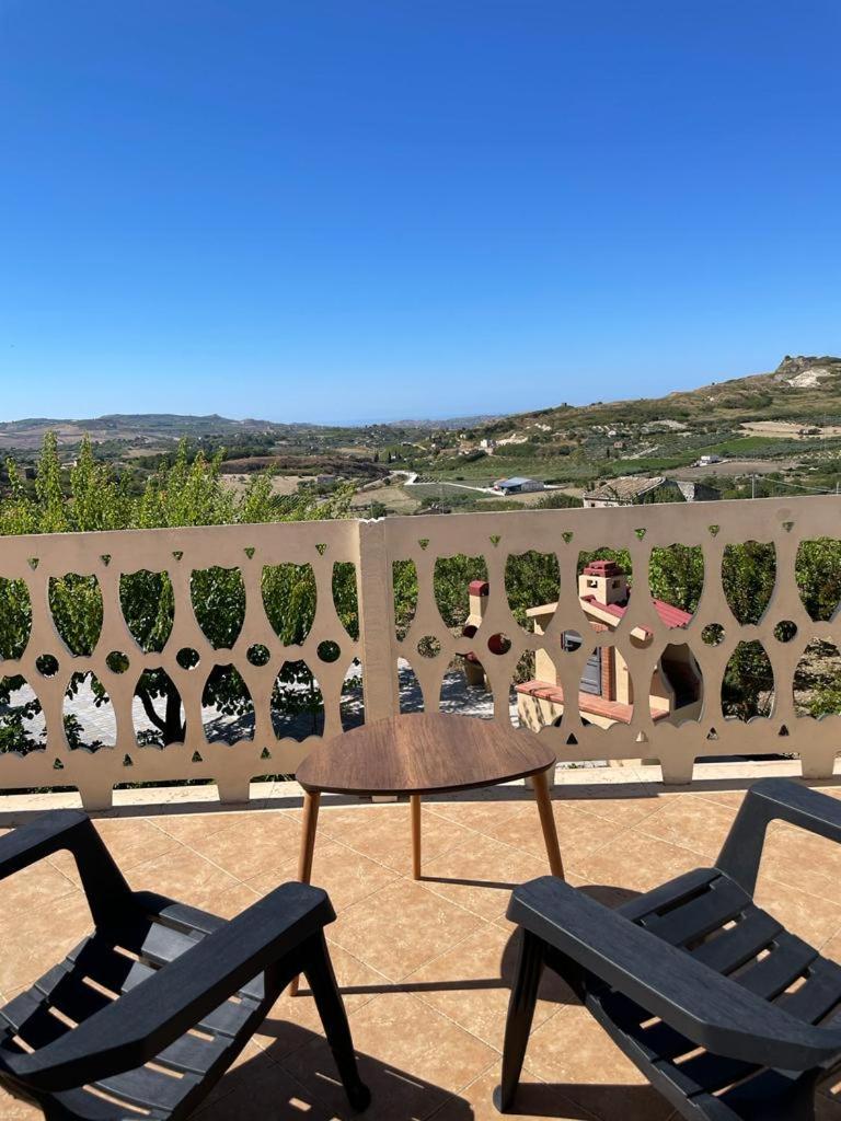 B&B La Terrazza Degli Scrittori Racalmuto Exterior photo
